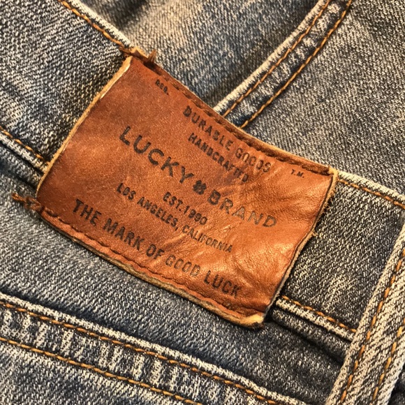 Lucky Brand 221 Straight Leg Jeans - Picture 6 of 10